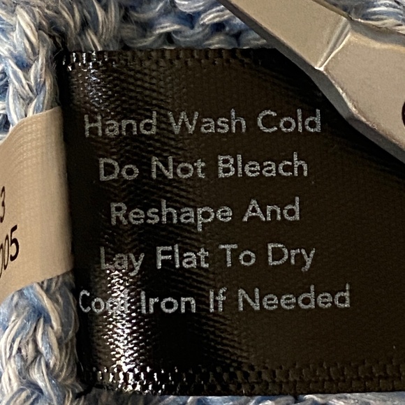 Boston Proper Cable Knit Cold Shoulder Sweater Size Extra Large - Picture 10 of 13